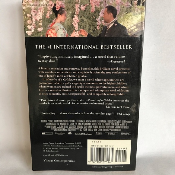 Memoirs of a Geisha paperback novel - Picture 2 of 3